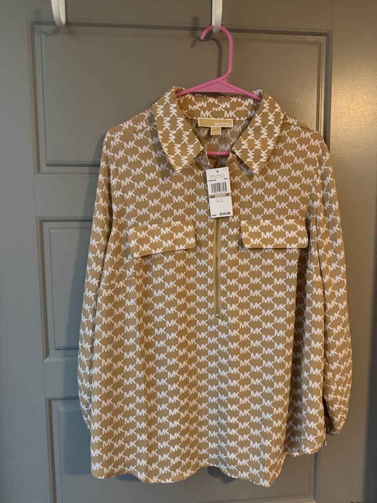Nwt Michael Kors Tan And White Mk Logo Zip-Up Gold Charm Blouse